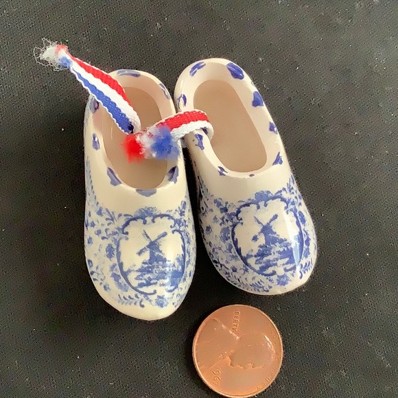 Delf Holland Clogs Miniature ceramic Dutch - Picture 3 of 8
